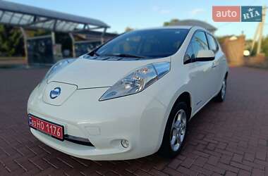 Хэтчбек Nissan Leaf 2015 в Ровно