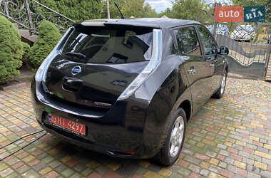 Хэтчбек Nissan Leaf 2014 в 