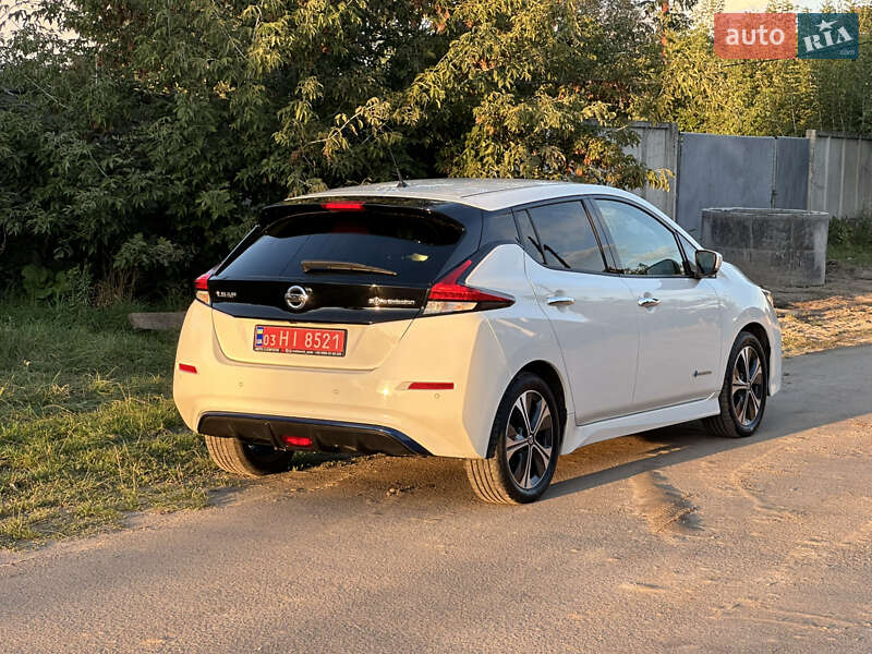 Хэтчбек Nissan Leaf 2020 в Ровно