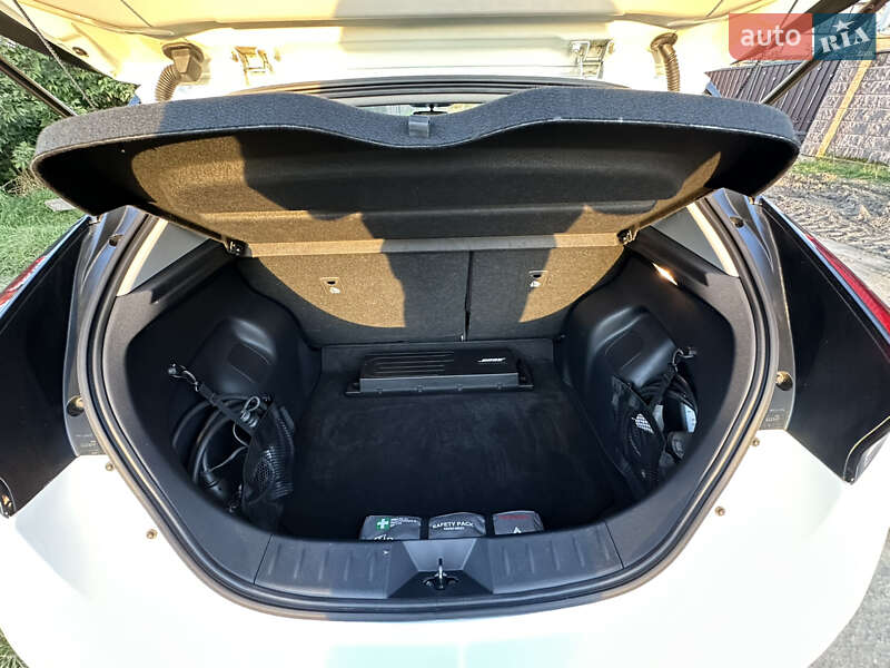 Хэтчбек Nissan Leaf 2020 в Ровно