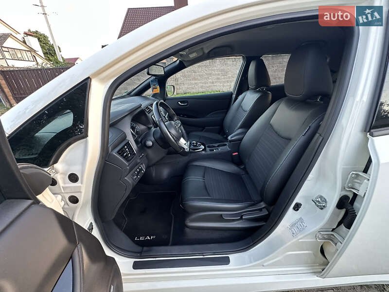 Хэтчбек Nissan Leaf 2020 в Ровно