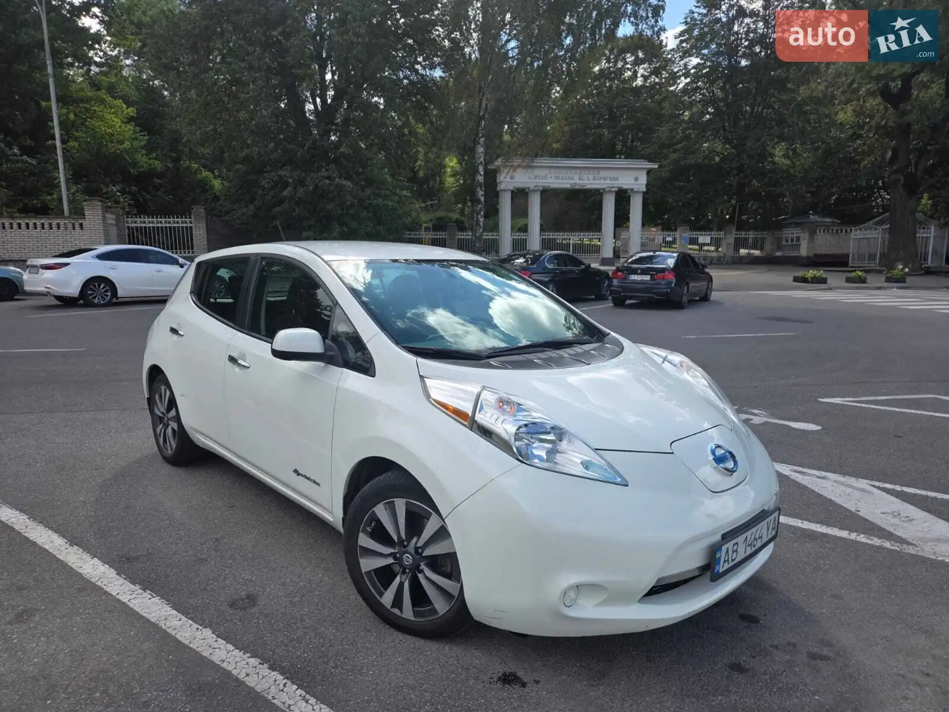 2016 Nissan Leaf - мініатюра 16