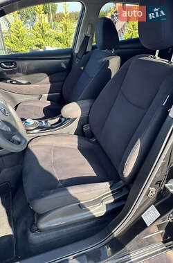 Хэтчбек Nissan Leaf 2016 в 