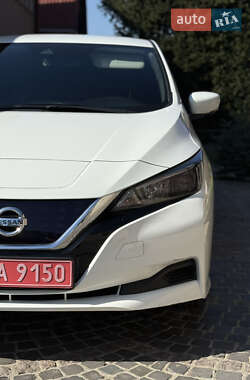 Хэтчбек Nissan Leaf 2021 в 