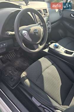 Хэтчбек Nissan Leaf 2017 в 