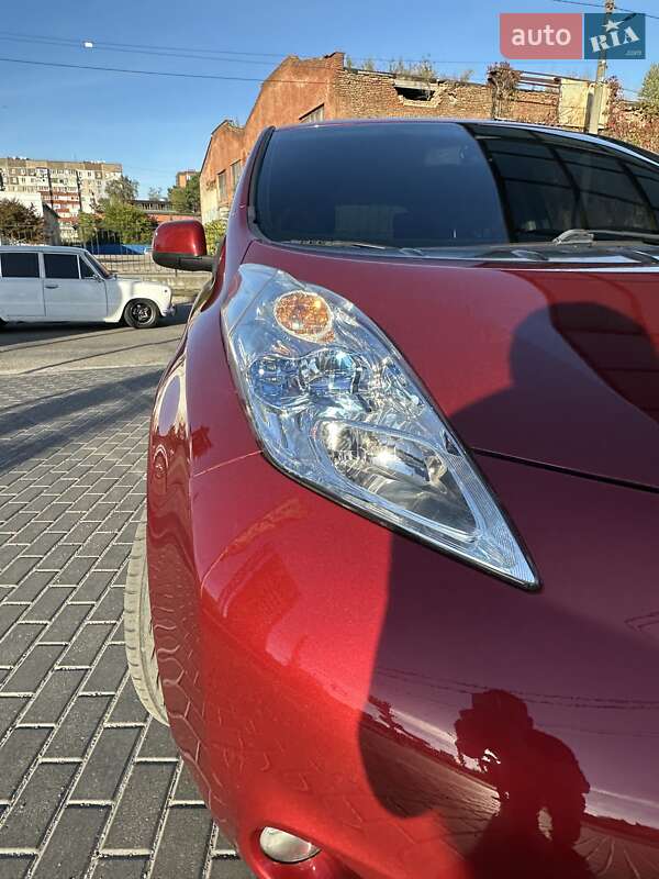 Хетчбек Nissan Leaf 2013 в Кропивницькому фото 9 Хетчбек Nissan Leaf 2013 в Кропивницькому