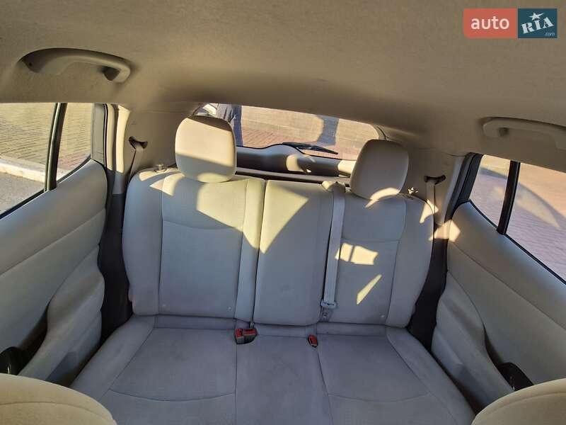 Хэтчбек Nissan Leaf 2012 в Черкассах