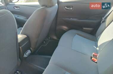 Хэтчбек Nissan Leaf 2022 в 