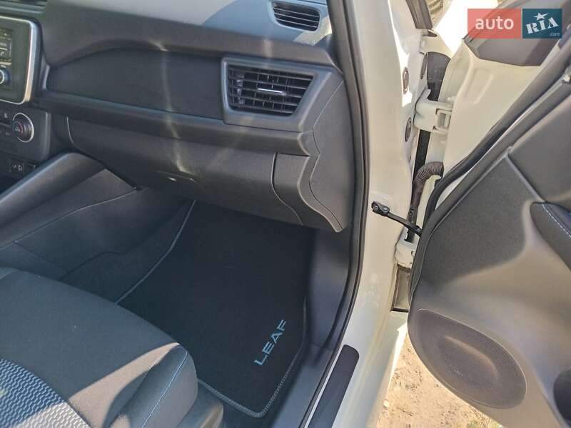 Хэтчбек Nissan Leaf 2022 в Умани фото 19 Хэтчбек Nissan Leaf 2022 в Умани