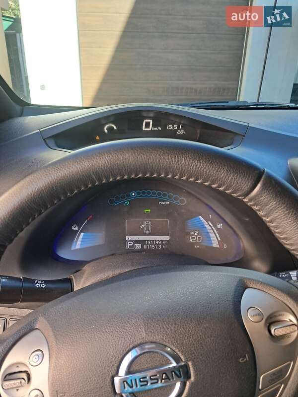 Хэтчбек Nissan Leaf 2013 в Каменец-Подольском
