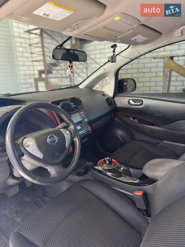 Хэтчбек Nissan Leaf 2015 в Днепре фото 7 Хэтчбек Nissan Leaf 2015 в Днепре