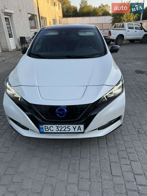Хэтчбек Nissan Leaf 2019 в Львове