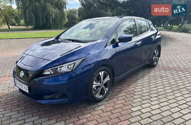 Хетчбек Nissan Leaf 2024 в Млиніві