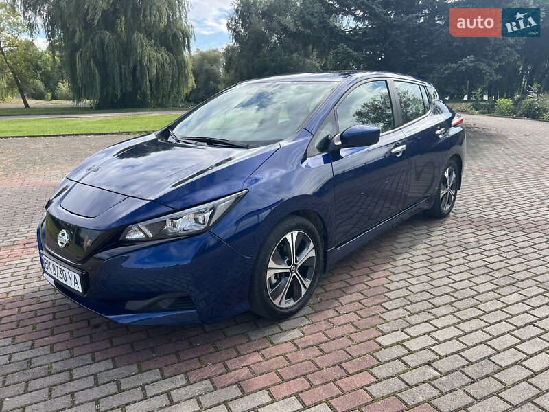 Nissan Leaf 2024