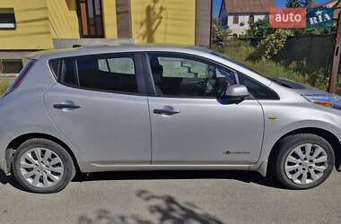 Хэтчбек Nissan Leaf 2015 в Киеве