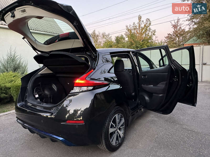 Хэтчбек Nissan Leaf 2022 в Харькове фото 18 Хэтчбек Nissan Leaf 2022 в Харькове