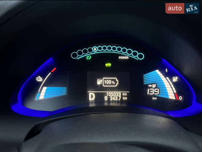 Хэтчбек Nissan Leaf 2016 в Киеве