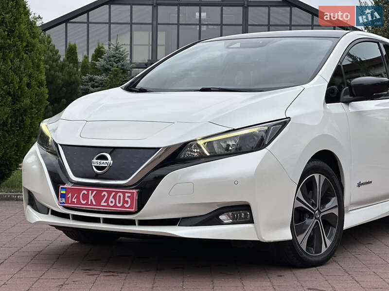 Хэтчбек Nissan Leaf 2018 в Стрые