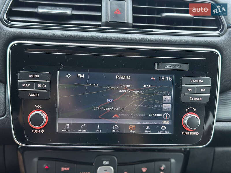 Хэтчбек Nissan Leaf 2018 в Стрые