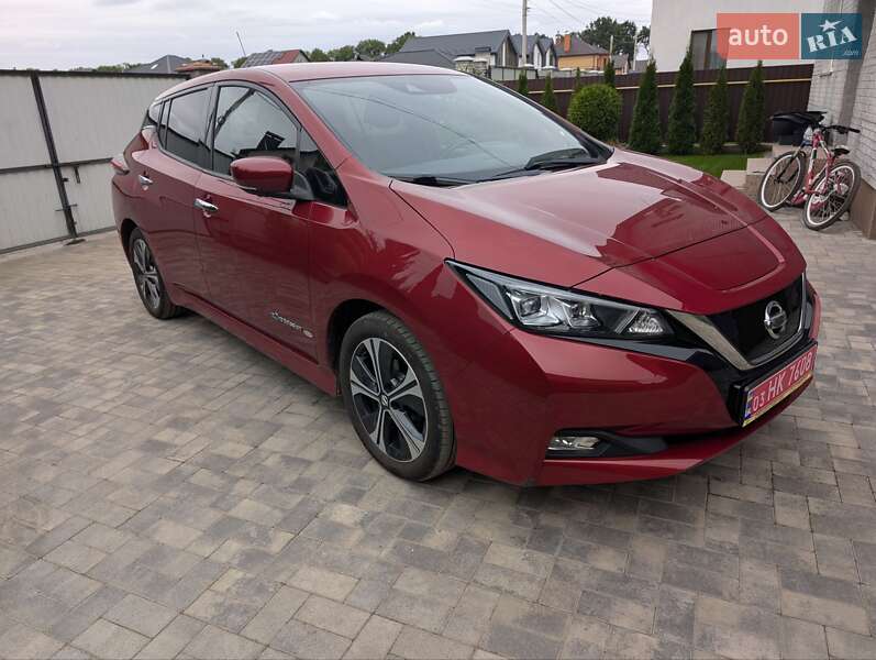 Хэтчбек Nissan Leaf 2018 в Виннице