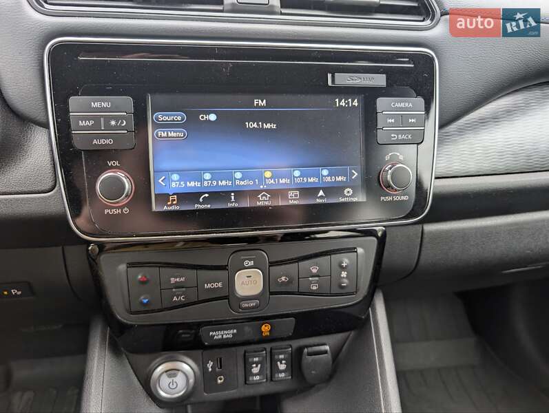 Хэтчбек Nissan Leaf 2018 в Виннице