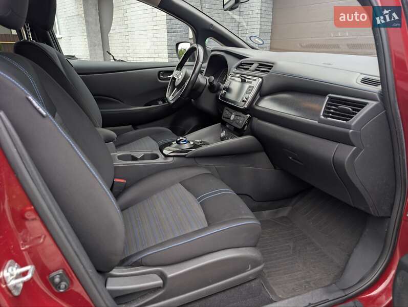 Хэтчбек Nissan Leaf 2018 в Виннице