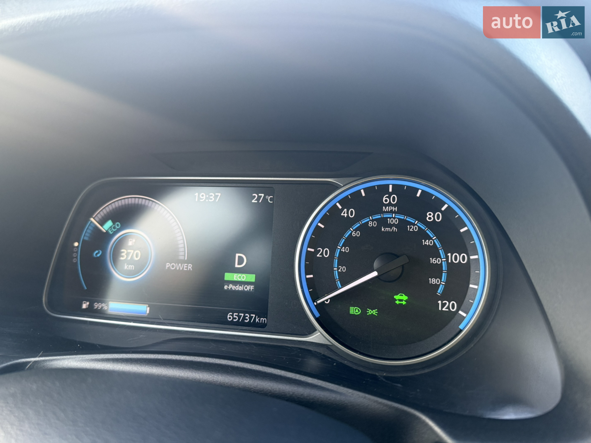 2022 Nissan Leaf - мініатюра 28