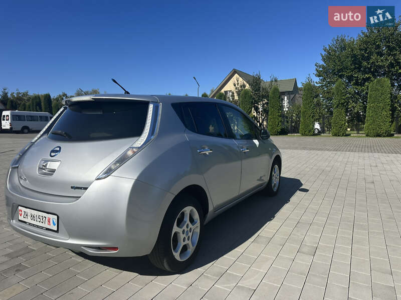 Хэтчбек Nissan Leaf 2011 в Луцке