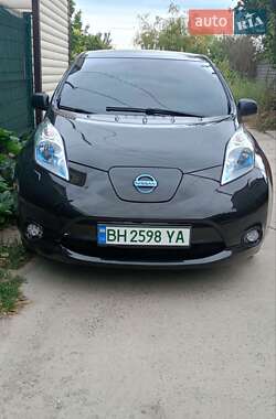 Хэтчбек Nissan Leaf 2014 в Одессе