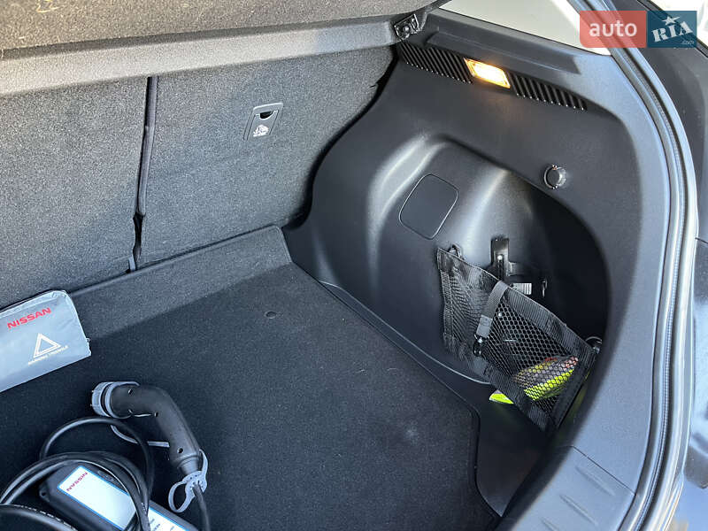 Хэтчбек Nissan Leaf 2019 в Владимире фото 47 Хэтчбек Nissan Leaf 2019 в Владимире