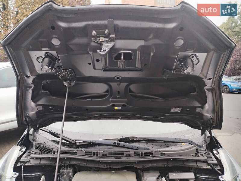 Хэтчбек Nissan Leaf 2015 в Ровно