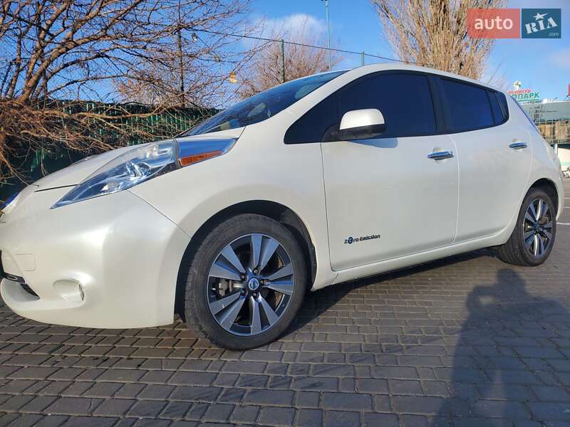 Хетчбек Nissan Leaf 2013 в Одесі фото 15 Хетчбек Nissan Leaf 2013 в Одесі