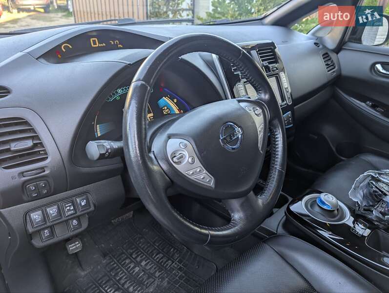 Хэтчбек Nissan Leaf 2013 в Виннице