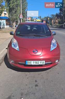 Хэтчбек Nissan Leaf 2013 в Николаеве