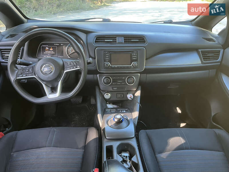 Хэтчбек Nissan Leaf 2018 в Каменец-Подольском