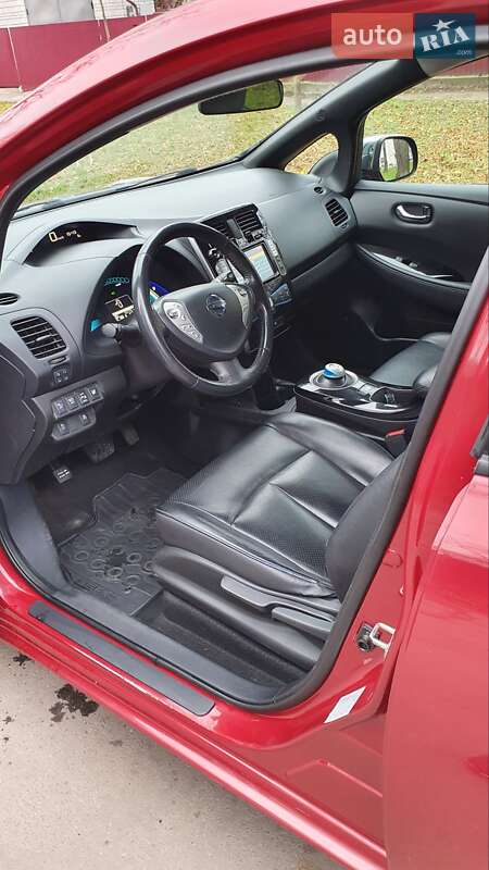 Хетчбек Nissan Leaf 2014 в Вінниці