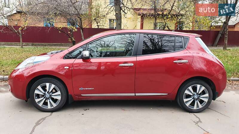 Хетчбек Nissan Leaf 2014 в Вінниці