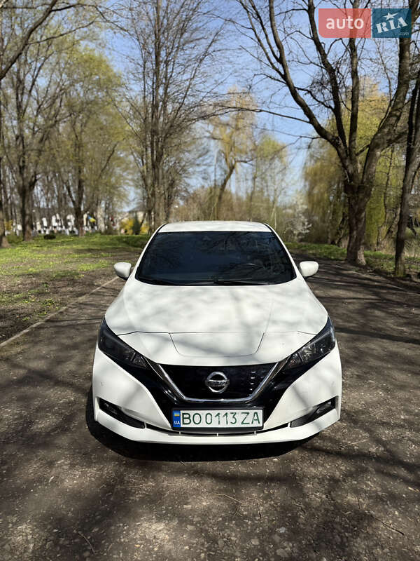 Хэтчбек Nissan Leaf 2018 в Теребовле фото 5 Хэтчбек Nissan Leaf 2018 в Теребовле