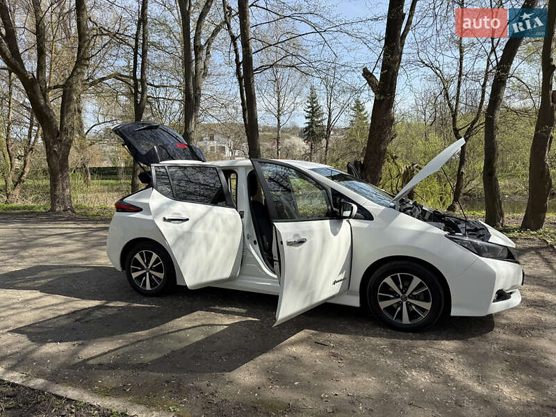 Хэтчбек Nissan Leaf 2018 в Теребовле фото 48 Хэтчбек Nissan Leaf 2018 в Теребовле