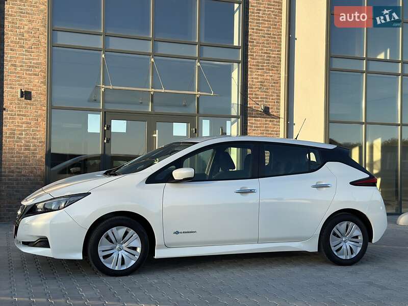 Хэтчбек Nissan Leaf 2019 в Тернополе