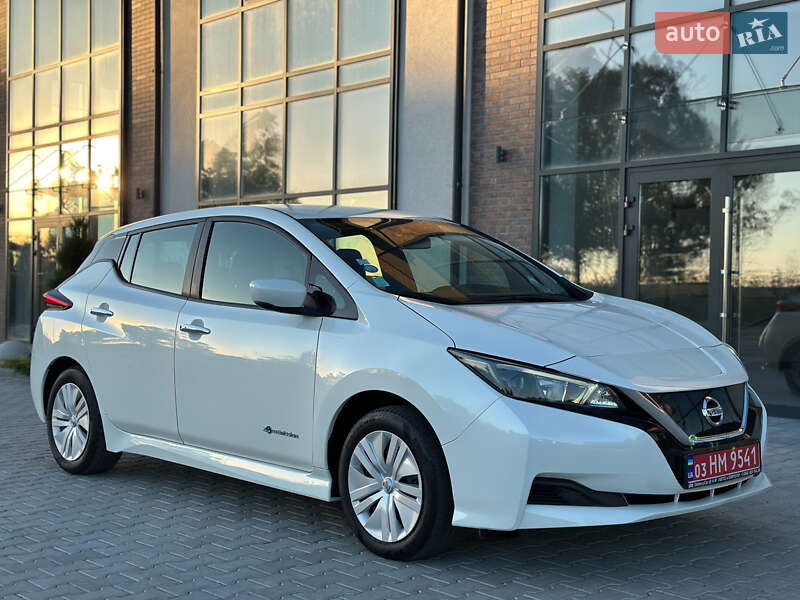 Хэтчбек Nissan Leaf 2019 в Тернополе
