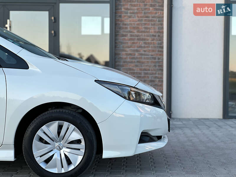 Хэтчбек Nissan Leaf 2019 в Тернополе