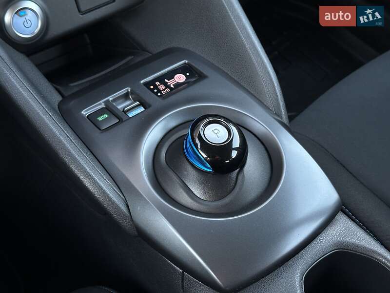 Хэтчбек Nissan Leaf 2019 в Тернополе