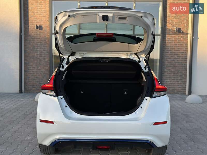 Хэтчбек Nissan Leaf 2019 в Тернополе