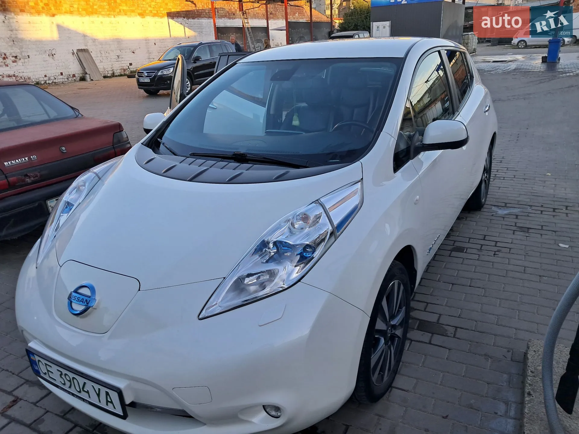 2017 Nissan Leaf - мініатюра 15