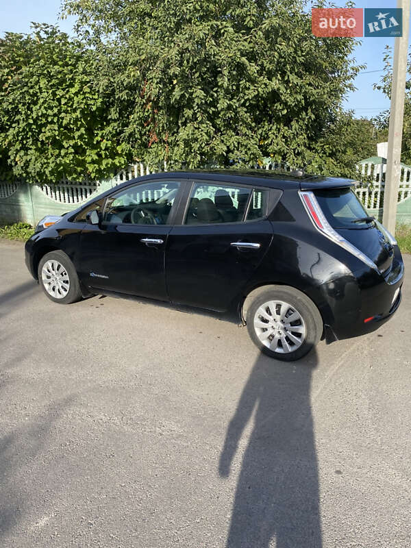 Хетчбек Nissan Leaf 2016 в Рівному