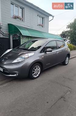 Хэтчбек Nissan Leaf 2014 в Ровно