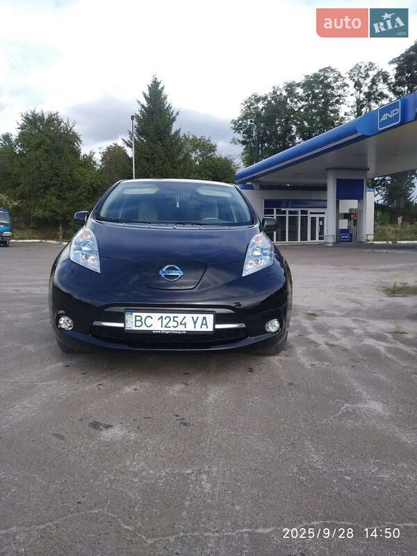 Хетчбек Nissan Leaf 2012 в Львові