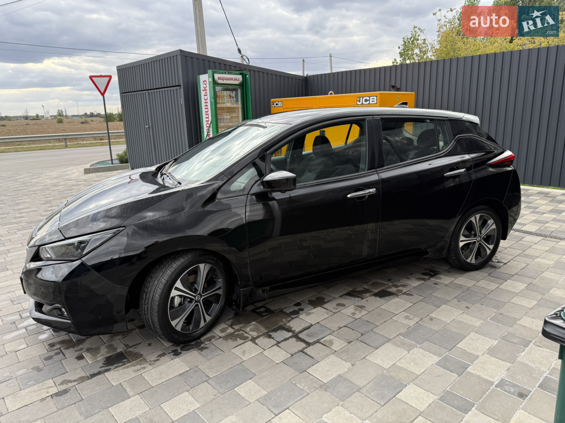 Nissan Leaf 2021 VIN 1N4AZ1CV3MC555610 фото оголошення 5 з 22