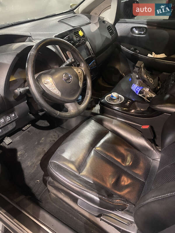 Хэтчбек Nissan Leaf 2014 в Кременчуге фото 13 Хэтчбек Nissan Leaf 2014 в Кременчуге